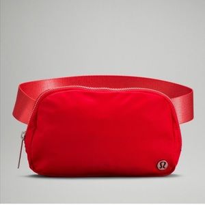 LULULEMON ‼️ Everywhere Belt Bag * Love Red *